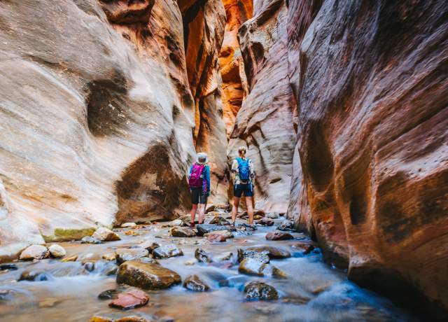 Hiking Kanarra Falls Slot Canyon, Kanarraville, Utah
