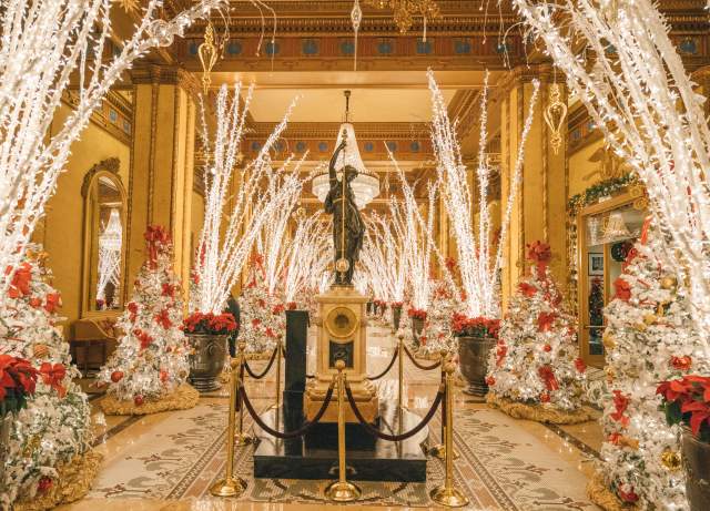 Roosevelt Hotel – Waldorf Wonderland – Christmas 2016