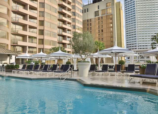 Windsor Court Hotel Pool