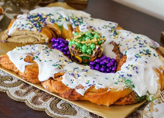Manny Randazzo's King Cake