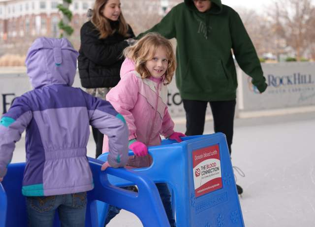 FOUNDERS HOLIDAY ICE RINK