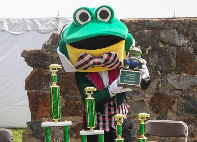 Come-See-Me: Barbecue Cook-Off / Sales