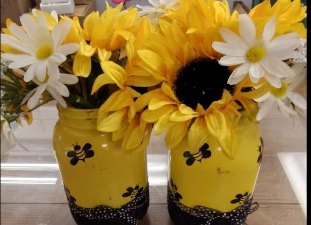 May Flowers and Bee 🐝 Kind Games
