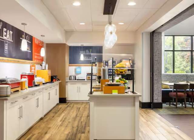 Hampton Inn and Suites 280 East-Eagle Point