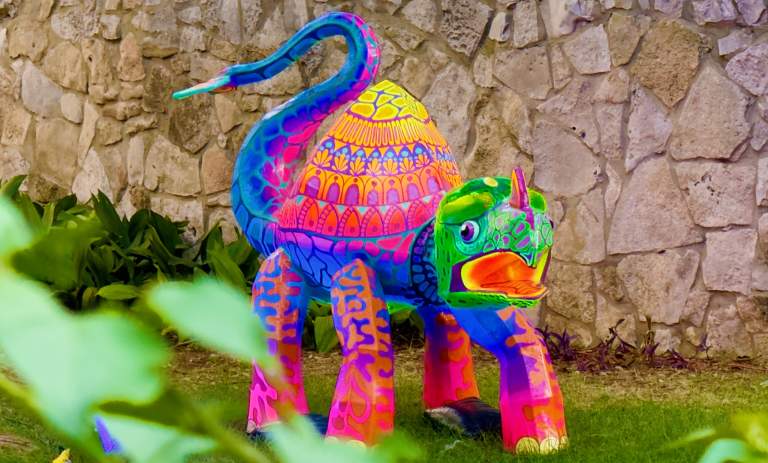 Explore the Día de los Muertos Tradition Trail