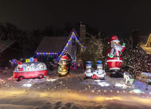 Best Holiday Lights in Greater Des Moines