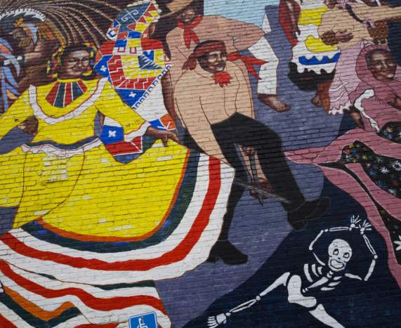 El Baile de la Vida Mural