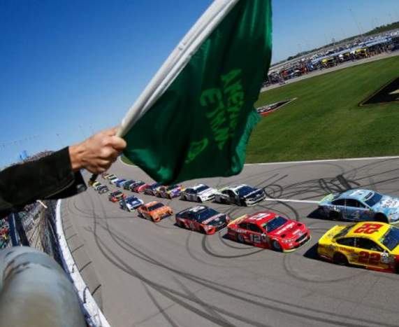 Kansas Speedway Hollywood Casino 400