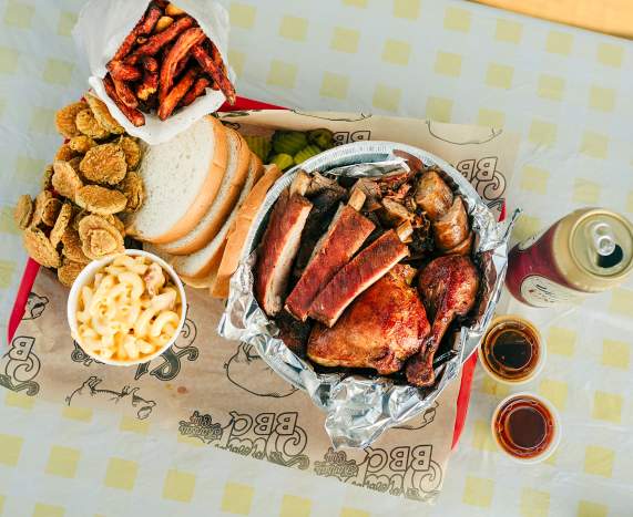 slaps patio + food ig