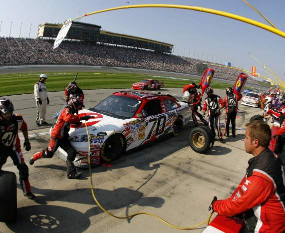 kansas city speedway pit stop