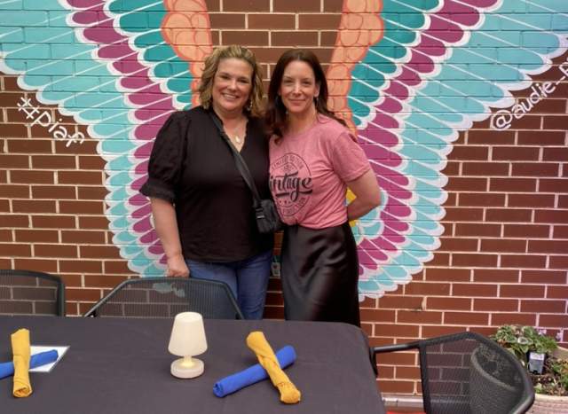 Grapevine's Deluxe Beverage & Foodie Experience