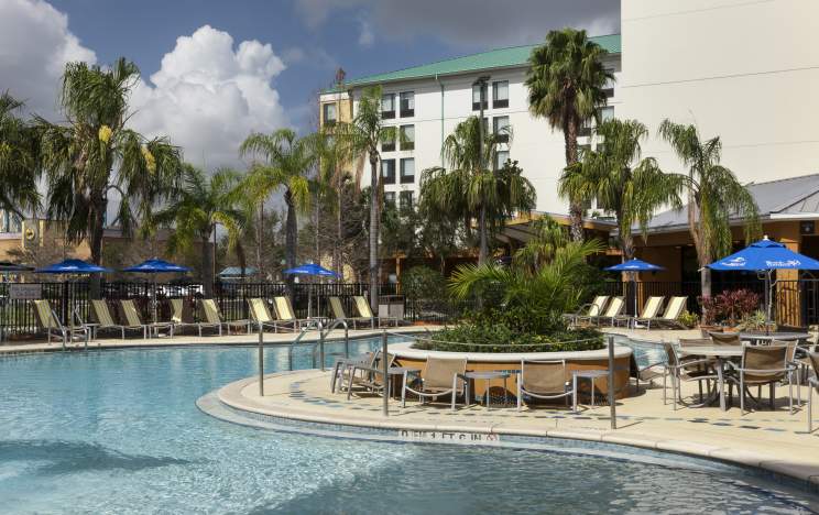 Springhill Suites Orlando at SeaWorld hotel swimming pool