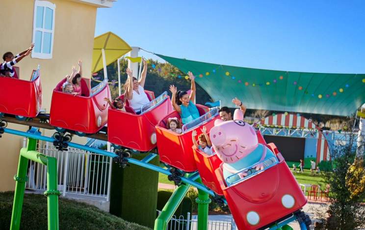 113922-landing-page-peppa-pig-rollercoaster.jpg