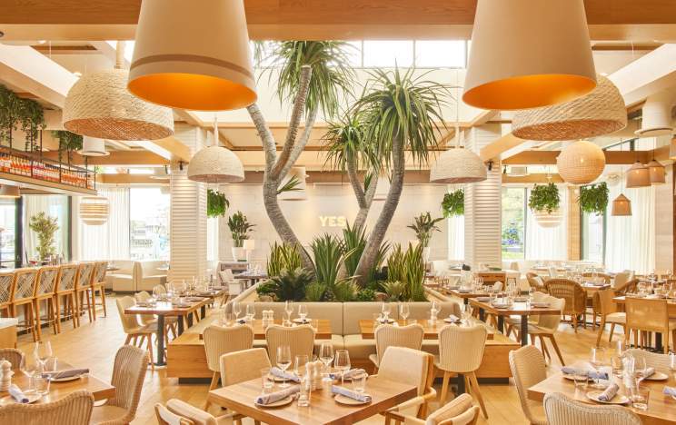Summer House on the Lake restaurant interior.