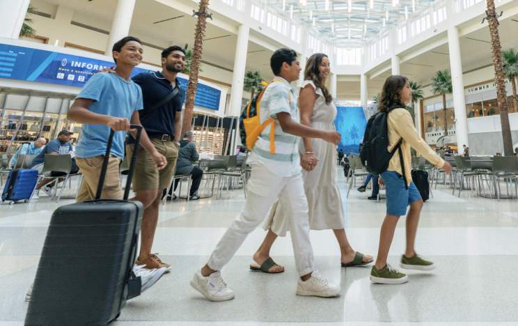 family, airport, travel