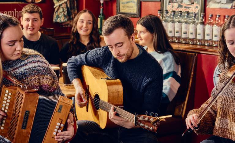 Musicians in Maddens Bar