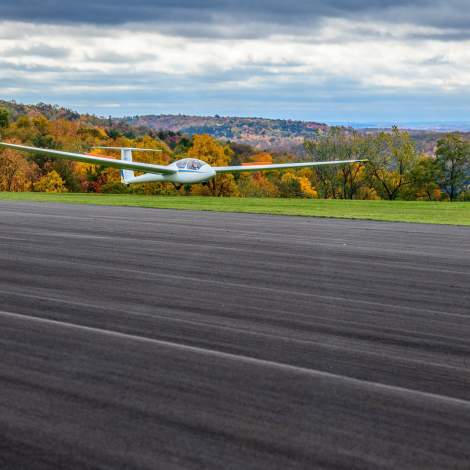 soaring - ready to land