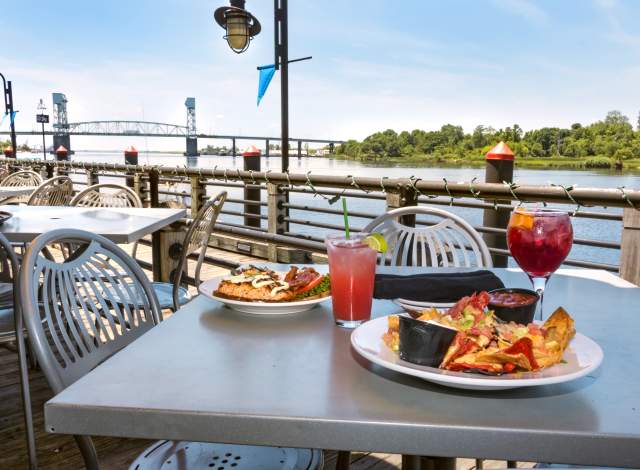 Outdoor Dining in Wilmington N.C. Riverwalks Rooftops Piers