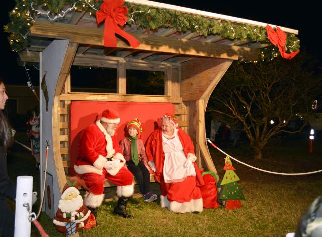 Wrightville Beach Christmas Vacation Special 2022 Deck The Hulls In Wrightsville Beach, Nc | Harbor Cruises