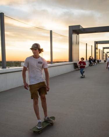 People on Lincoln Bridge