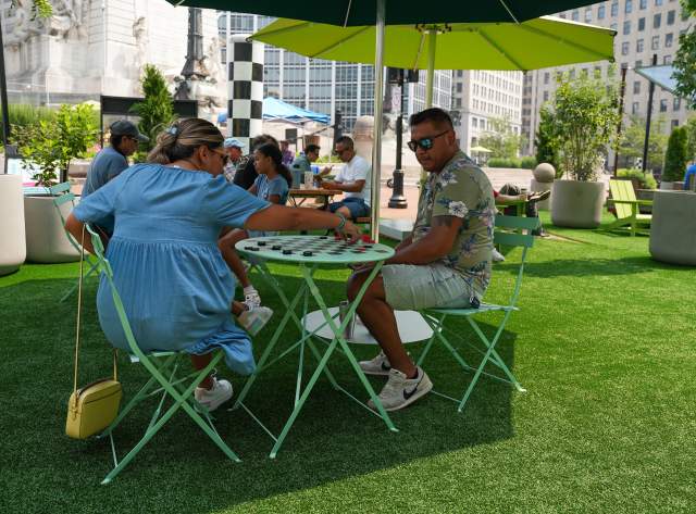 Family Fun at Monument Circle