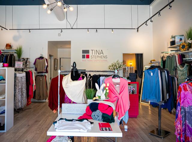 Clothing Displey with Table
