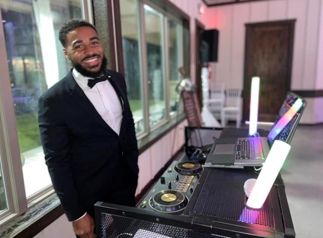 DJ in tux