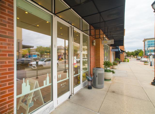 DryBar Exterior with Walkway