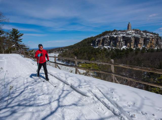 Cross Country skiing on top of the Shawangunk Ridge page