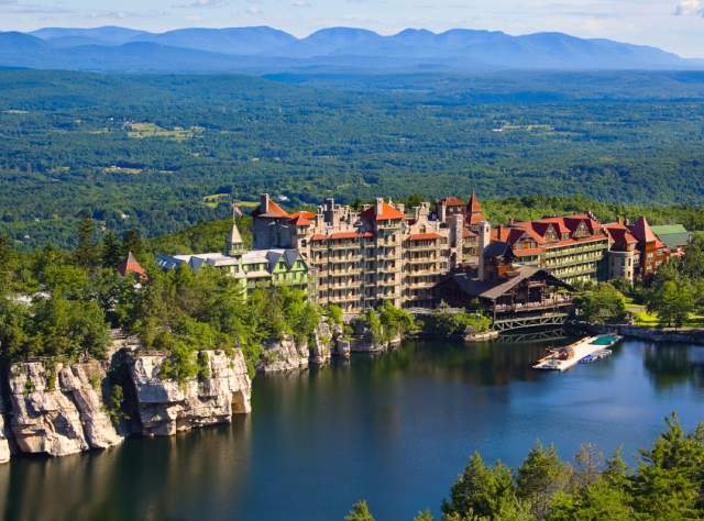 Mohonk Mountain House page