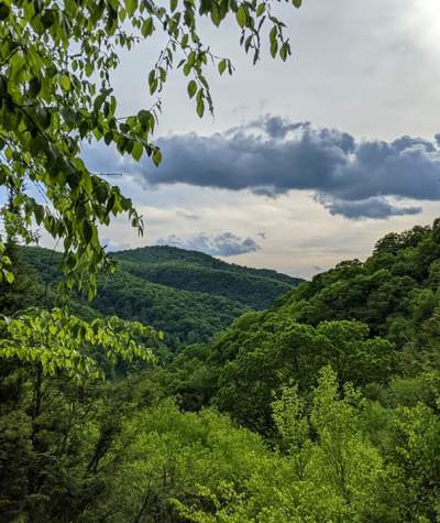 View along the Thousand Steps - Standing Stone Trail