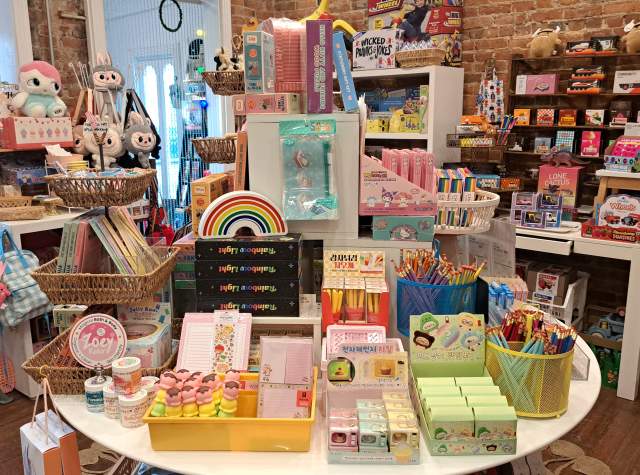 Last Minute Holiday Shopping in Fort Wayne, Indiana