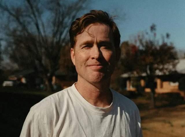 Singer-songwriter Andy Squyres, performing 7/17/2026.
