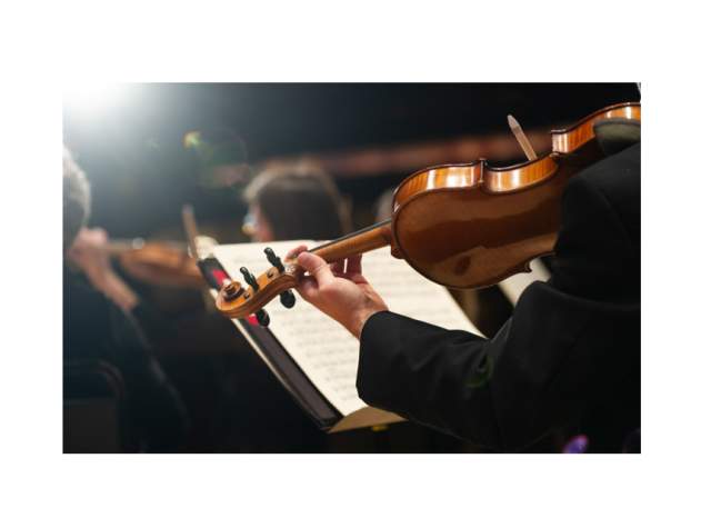 Musical Mornings – Violin Duo at Crescendo Coffee & More