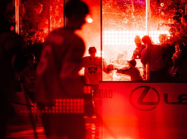 Going to a Florida Panthers Game? Here’s How to Fan Like a Local