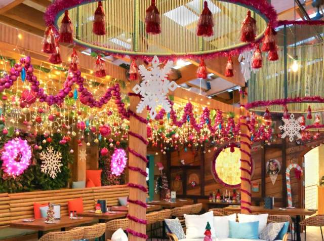 Your Guide to North Myrtle Beach's Festive Holiday Pop-Up Bars!