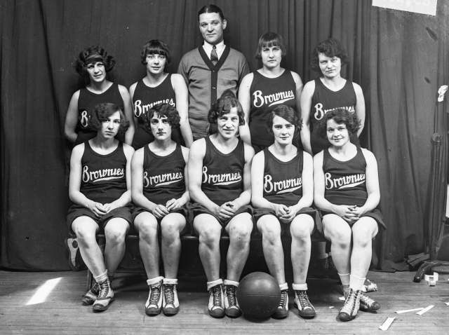 Chicago Brownies Basketball