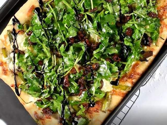 Dave's Fresh Marketplace: Spring Burrata Pizza