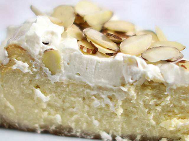 Small Bites: Billy Gilman's Amaretto Cheesecake