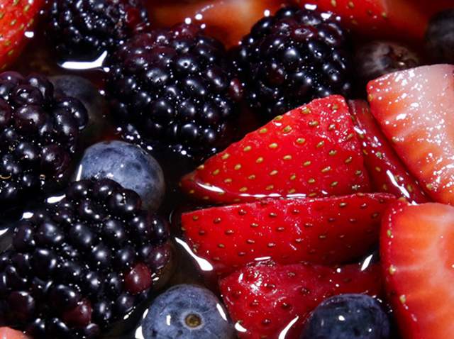 Small Bites: Berry Lasagnatta