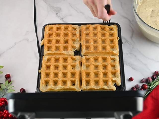 Dave's Fresh Marketplace: Gingerbread Waffles