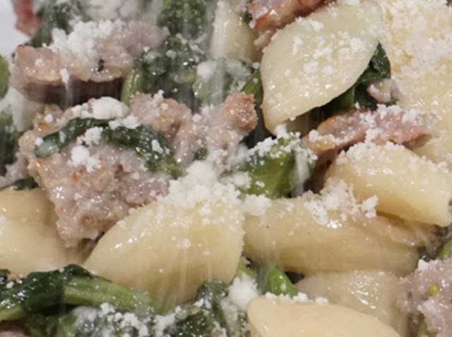 Small Bites: Orecchiette Salsiccia