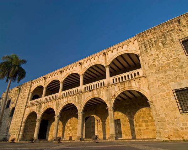 alcazar-de-colon-exterior