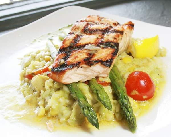 Taxi's Grille & Bar