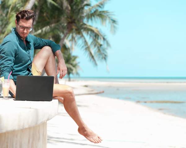 Work and the weekend: How DMOs can capitalize on blended travel and work vacations