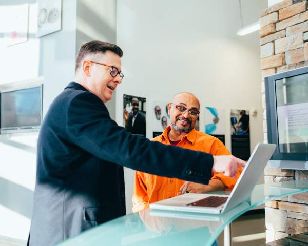 Eleve el nivel de su destino con el CRM de Simpleview