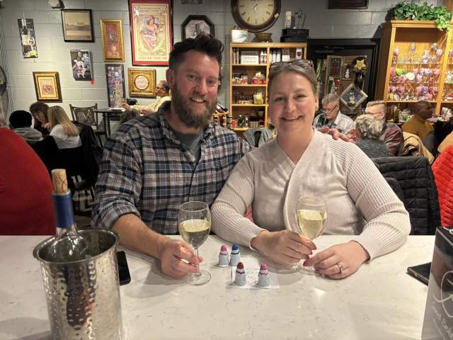 Fox Valley Winery, Oswego, Couple