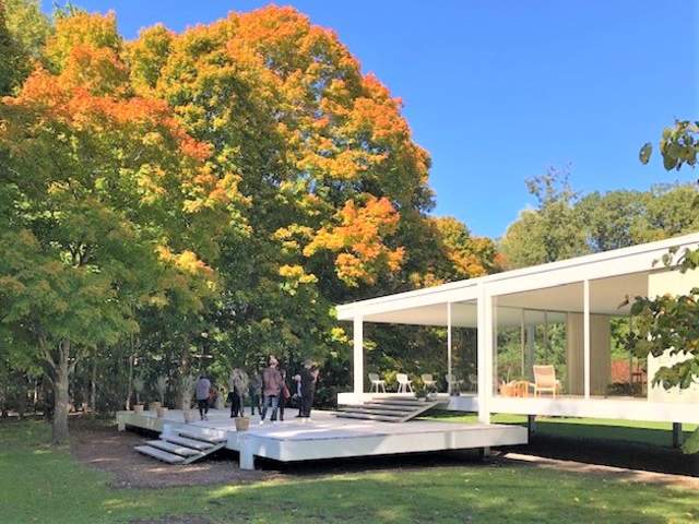 Edith Farnsworth House in Plano, Illinois - fall exterior
