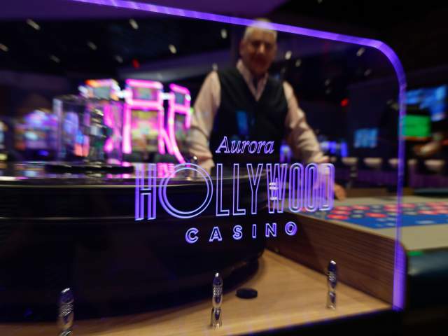 Hollywood Casino and Hotel Aurora Gaming Table