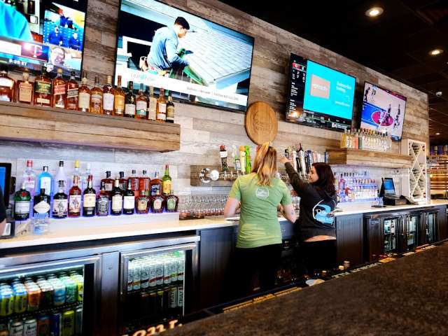 Riverside Pizza Pub Oswego